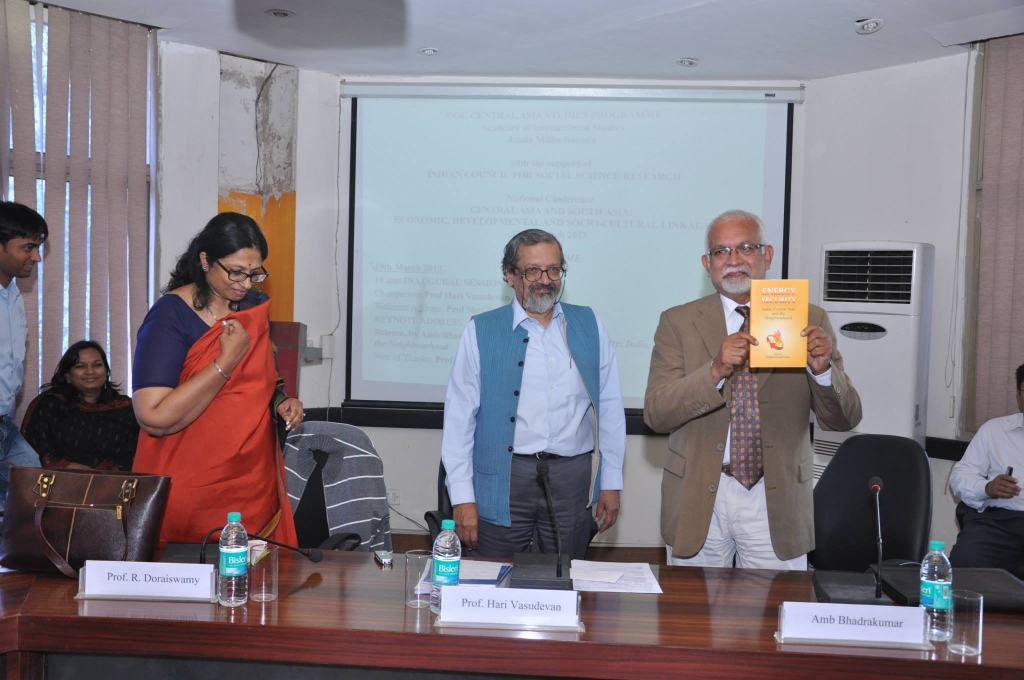 Book release at the conference on Central Asia and South Asia: Economic, Developmental and Socio-Cultural Linkages, March 19-20, 2013. The book, "Energy Security: India, Central Asia and the Neighbourhood", edited by Prof. Rashmi Doraiswamy, being released by Ambassador Bhadrakumar and Prof. Vasudevan.